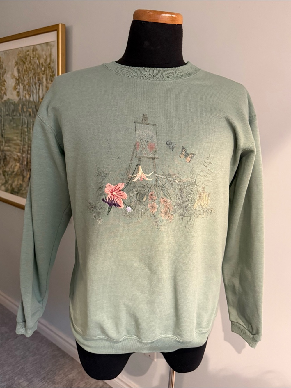 Vintage Embroidered Floral Sweatshirt Grandma Chic Cottagecore
